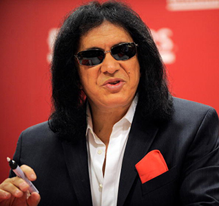 Gene Simmons (KISS): Artistii care folosesc backing tracks sunt nesinceri